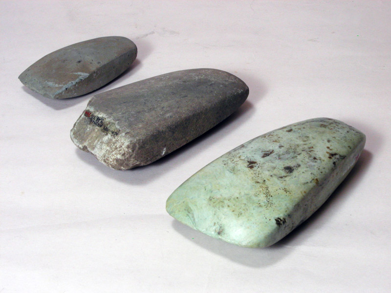 縄文時代の磨製石斧